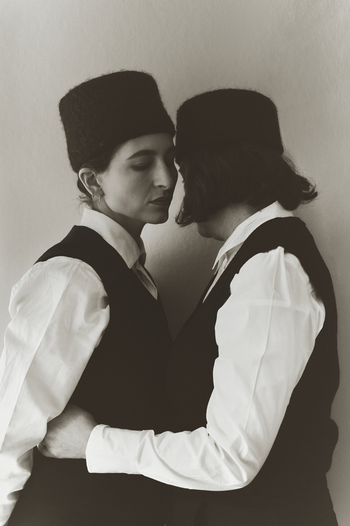 THE TALL WOOL ŠUBARA