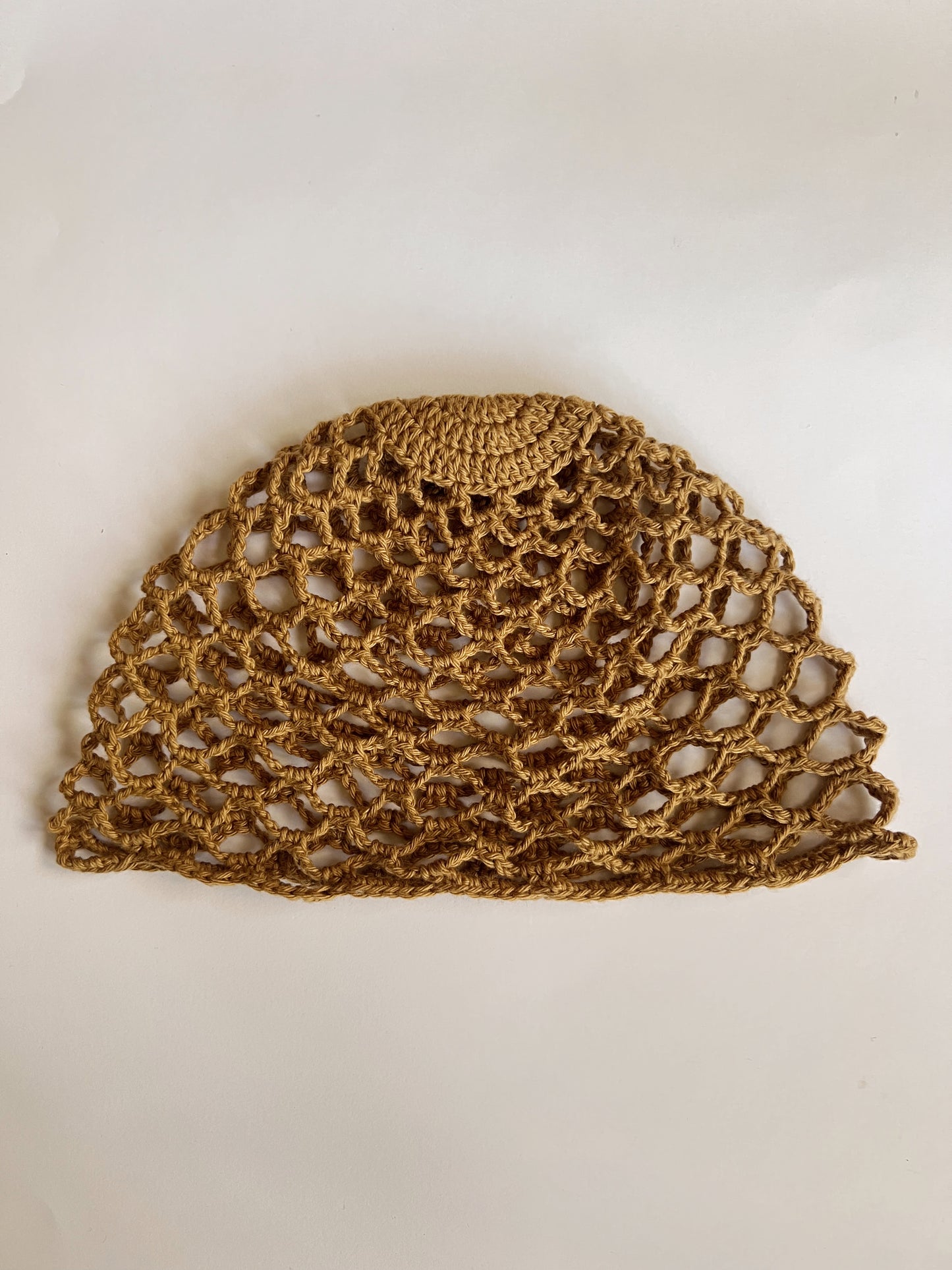 THE FINE CROCHET HAT